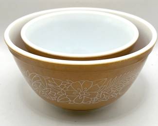 (2) Vintage Nesting PYREX Mixing Bowls Woodland 401 & 402
