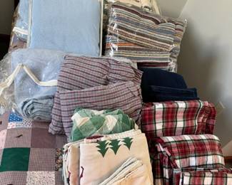 Sheet Sets And Warm Blankets
