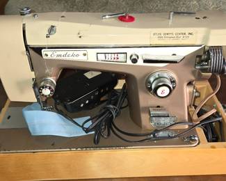 Vintage Endeco sewing machine 
