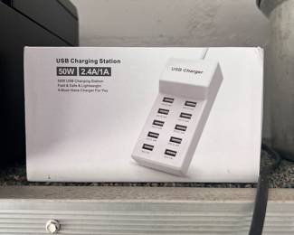 wall outlet, tools , usb, tech