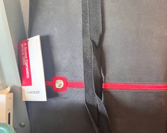 wenger lap top case new with tags, new