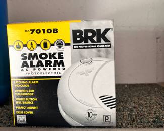nib, new in box smoke alarms high quality tools home goods garage