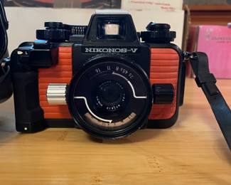 Nikonos-V  Camera
