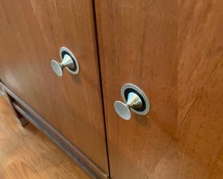 Stanley Mid Century China Cabinet, we have the table 4 chairs and the sideboard