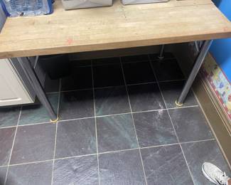 #76 -$100 Table 48Wx30D pine top metal legs
