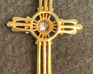 #171 - $156 - 14kt gold marked Italy cross with CZ center 