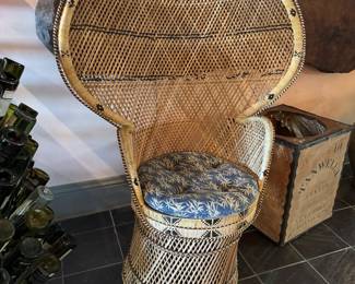 #184 - $100 - Vintage Wicker Peacock chair - as is - need a light seating