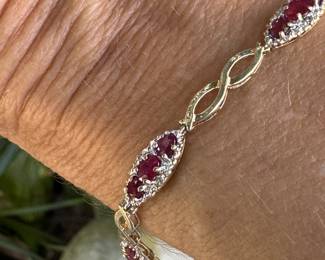 #44J - Vintage ruby & diam bracelet 10kt gold. 5.5 grams 7.5" long - $400