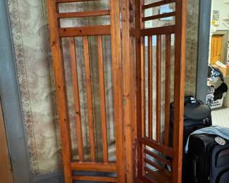 #119 -	$200 Wood screen 3 panels 14Wx72H