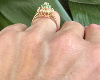 #57J - $340 - Emerald & diamonds ring 14kt gold ring. 2.2 dwts. 3.4 gr. Size 6 1/2