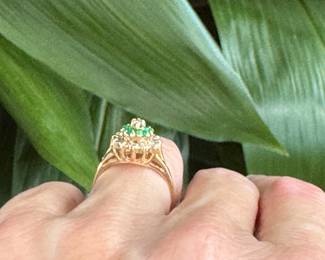#57J - $340 - Emerald & diamonds ring 14kt gold ring. 2.2 dwts. 3.4 gr. Size 6 1/2