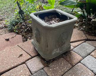#10 -$50 	Lion square cement 21x21x12