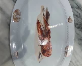 #58 -$250 German lobster china set 
		10 gold rimmed dinner + 2 not gold rimmed
		4 soup bowls/ 5 appetizer/ 5 cups / C&S 
		1 round plater/2 ovals/ 2 tureens 
