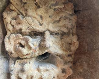 #1- $575  Fountain front door 23Wx19Dx58H