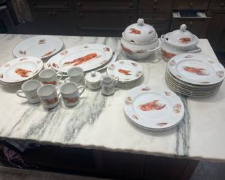 #58 -$250 German lobster china set 
		10 gold rimmed dinner + 2 not gold rimmed
		4 soup bowls/ 5 appetizer/ 5 cups / C&S 
		1 round plater/2 ovals/ 2 tureens 
