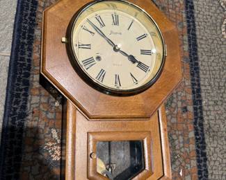 #68- $75 - Clock Spiegel 31 day office 