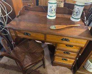 Ladies Victorian Desk