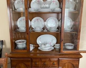 China cabinet 