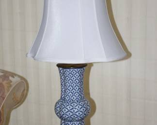 Vintage Chinese porcelain vase lamp, shade, wooden carved base
