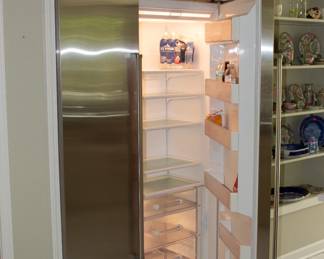 SUB-ZERO refrigerator freezer unit, model no. BI-48S/S/PH, serial no. F4153985