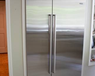 SUB-ZERO refrigerator freezer unit, model no. BI-48S/S/PH, serial no. F4153985