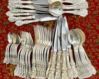 A set of Reed & Barton Mirrorstele Francis I pattern sterling silver handle flatware