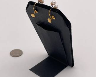 Reverse of 14k gold and cultured pearl screwback earrings