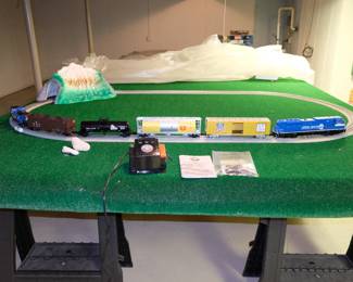 Lionel Conrail LionMaster Diesel Freight Set