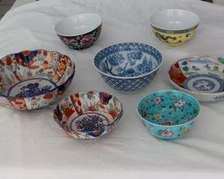 Vintage Chinese and Japanese porcelain bowls