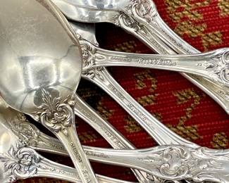 Closeup of Reed & Barton Mirrorstele Francis I pattern sterling silver handle flatware