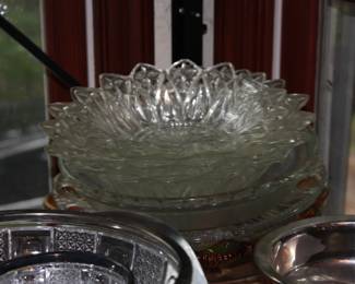 4 vintage glass bowls