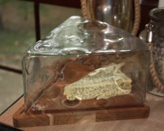 Glass cheese & board w/dome