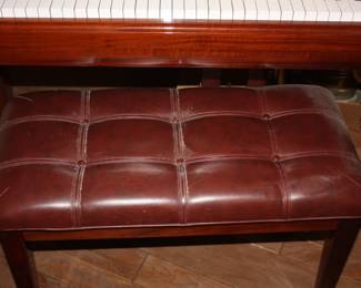 Piano bench   NOTE: Family gave this item away