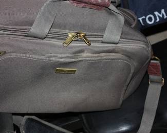 Tommy Bahama green bag