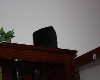 Bose system radio w/4 speakers