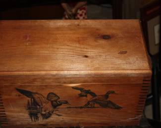 'Duck' wood box