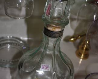 Glass decanter