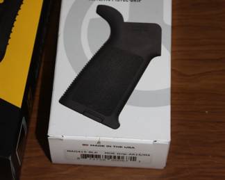 NIB Magpul MOE M4 pistol grip
