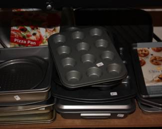 Muffin/pie tins