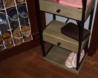 Storage rack 2 drawers & 4 shelves