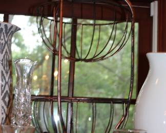 Double wire fruit bowl