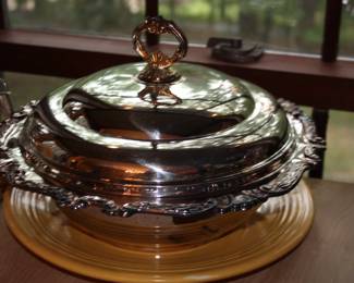 Pyrex serving dish