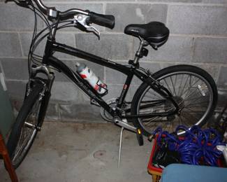 New Raleigh Benelli Venture 4.0 bike