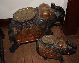 Large & small elephants