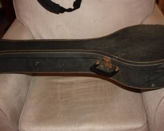 Vintage Tele Star 5 string tenor banjo in hard side case