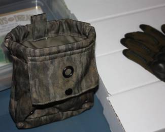 Mossy Oak camo drink pouch