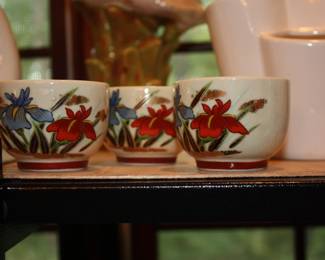 3 Japanese Saki bowls