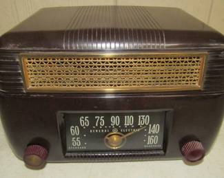 GE Bakelite Radio