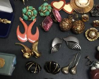 Vintage jewelry some signed