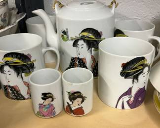 Asian Tea Set w/Teapot